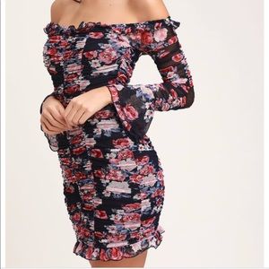 NWOT Lulus M off the shoulder black floral dress